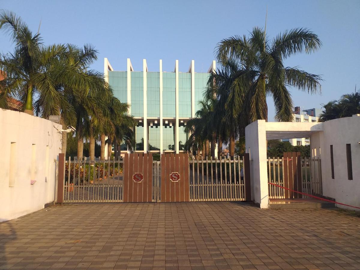 Hotel Sandy'S Tower Bhubaneswar Exterior foto