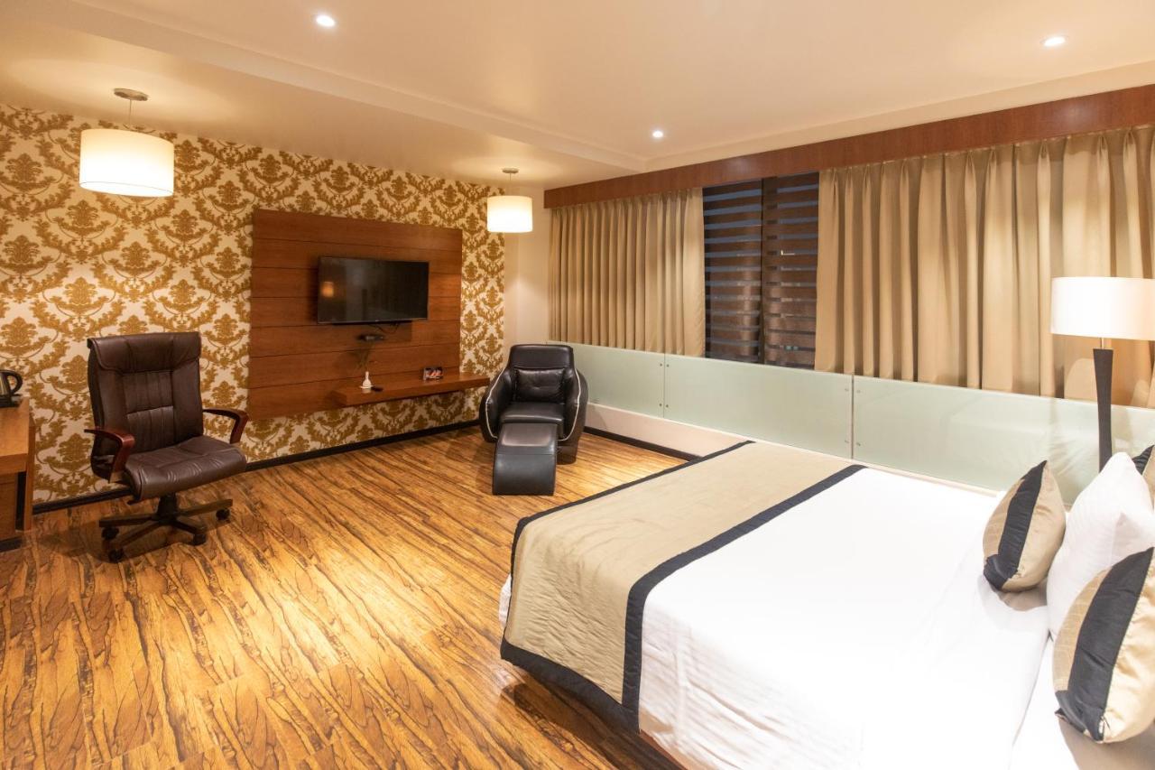 Hotel Sandy'S Tower Bhubaneswar Exterior foto