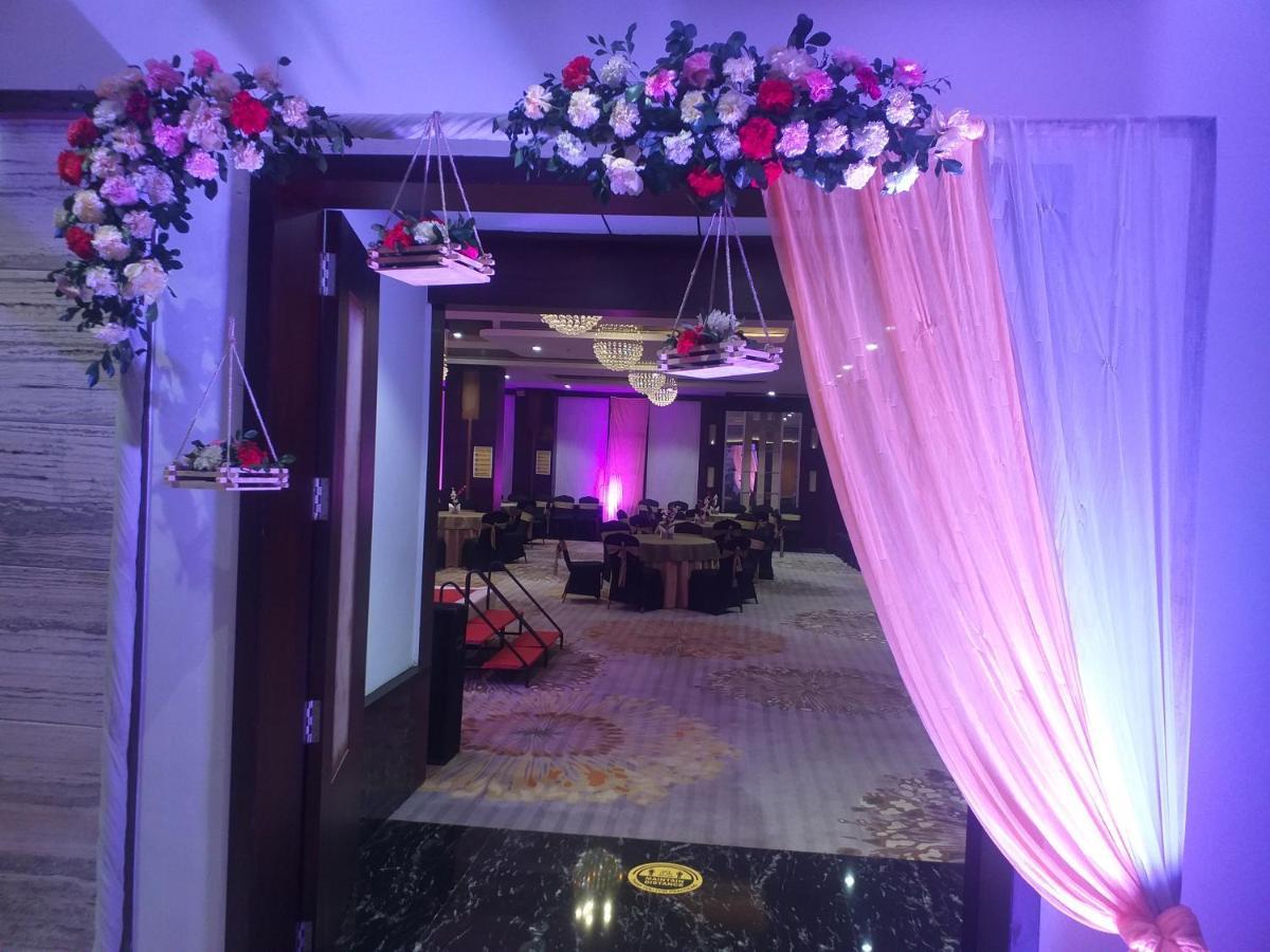Hotel Sandy'S Tower Bhubaneswar Exterior foto