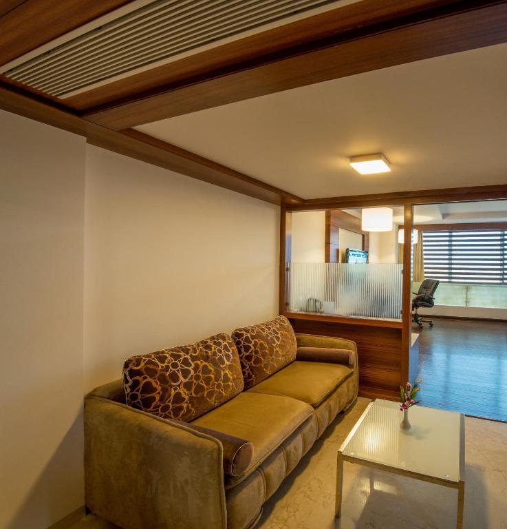 Hotel Sandy'S Tower Bhubaneswar Quarto foto