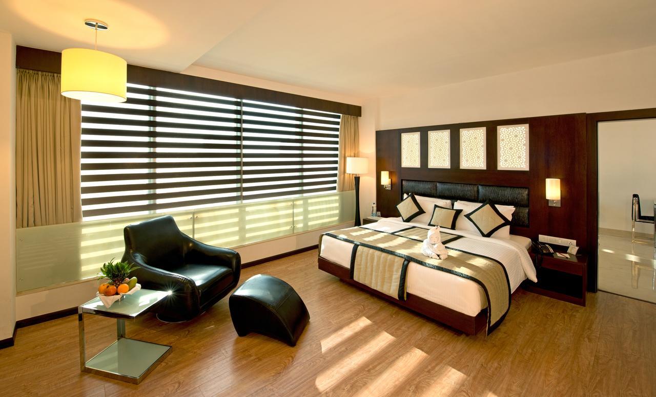 Hotel Sandy'S Tower Bhubaneswar Exterior foto